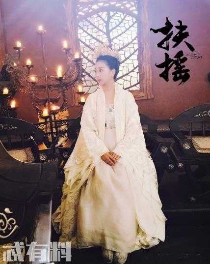 万人之上彭英是彭仙吗?揭秘两者真实关系与身份