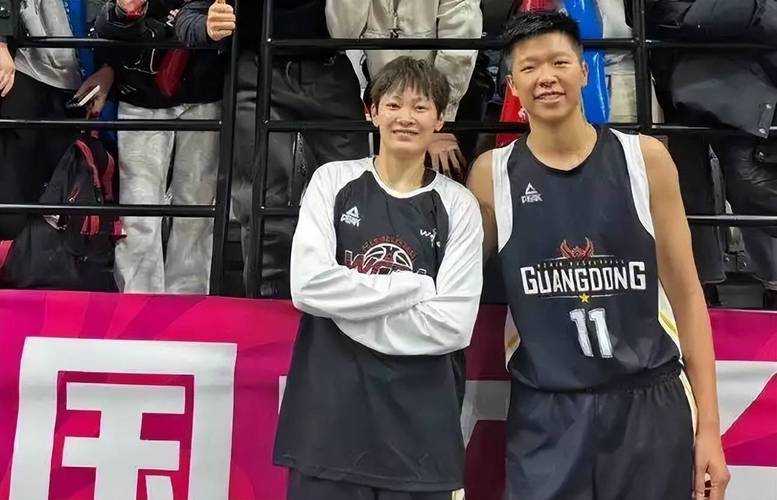 黄思静国家队生涯进入倒计时?这五个信号你注意到了吗